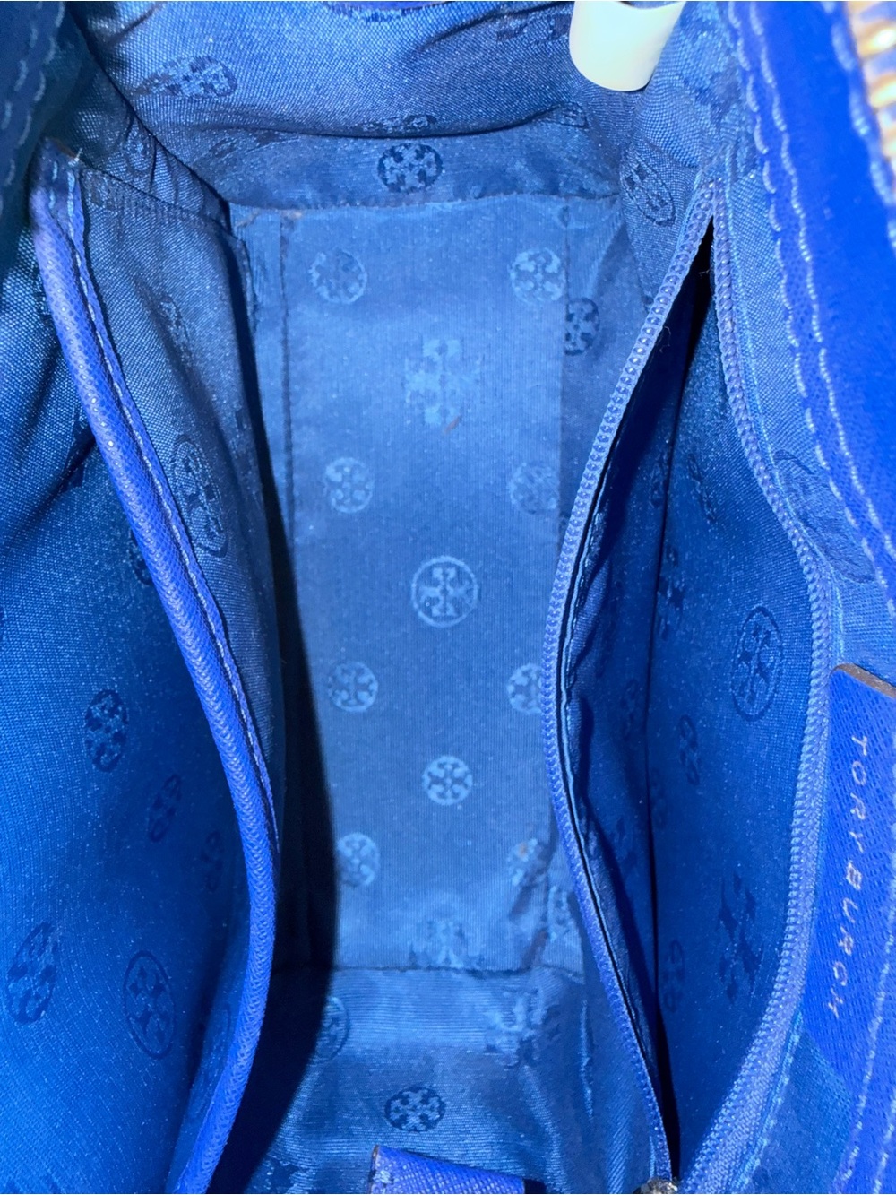 Tory Burch Emerson Mini Top Zip Tote - Picture 10 of 10